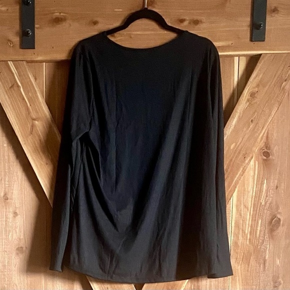 White Birch Asymmetrical Keyhole L/S Top, Black, Size XL, NWOT - never worn - Picture 3 of 5